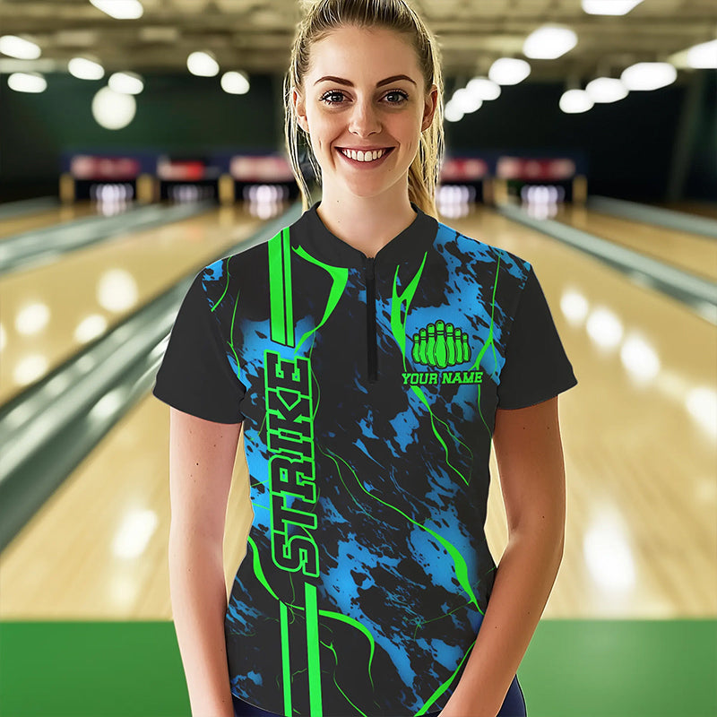 Schwarze, grüne und blaue „Strike“-Bowling-Quarter-Zip-Hemden, individuelle Damen-Bowlingteam-Hemden IPHW5263